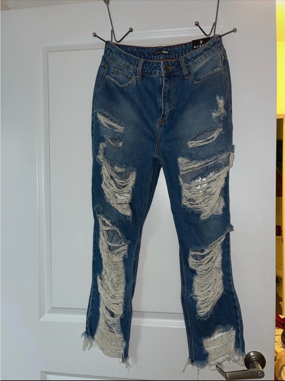 Fashion Nova BoyFriend Distressed Dark Blue Relaxed Jeans
